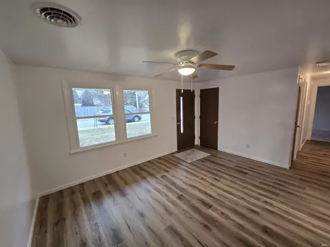1002 E 1st St, Auburn, IN 46706 photo 14
