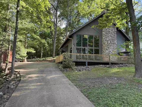 203 W Melchoir Dr, Santa Claus, IN 47579
