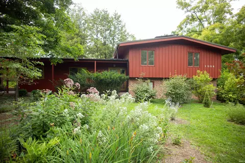 1006 S Covenanter Dr, Bloomington, IN 47401