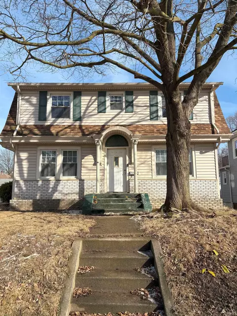 1824 Crescent Ave, Fort Wayne, IN 46805