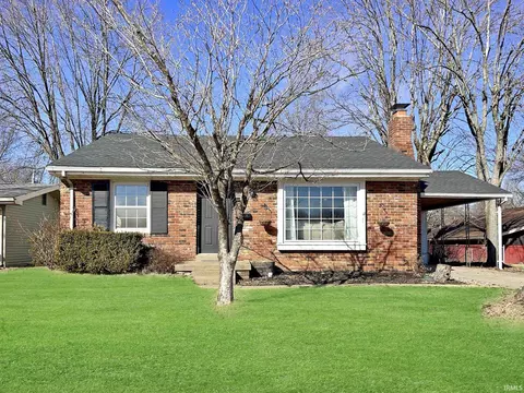 1708 Crystal Ct, Evansville, IN 47714