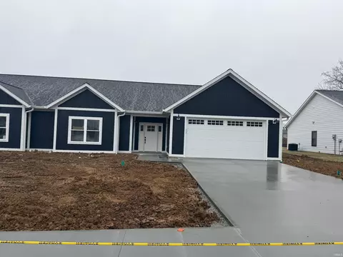 933 Stonehenge Dr, Bedford, IN 47421
