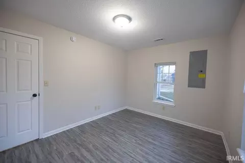 700 E 8th St, Muncie, IN 47302 photo 16
