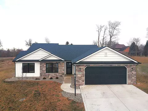 3975 Kings Pass, Warsaw, IN 46582