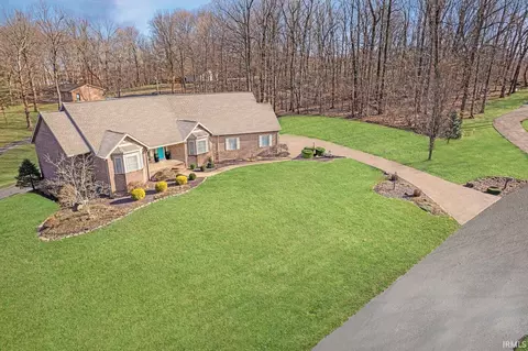 6649 W Whispering Creek Dr, Owensville, IN 47665