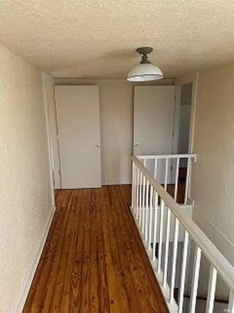 Entry Way - 926 Macarthur Street St, Jasper, IN 47546 photo 1 of 5