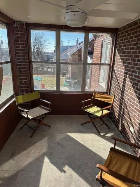 Exterior - 926 Macarthur Street St, Jasper, IN 47546 photo 2 of 2