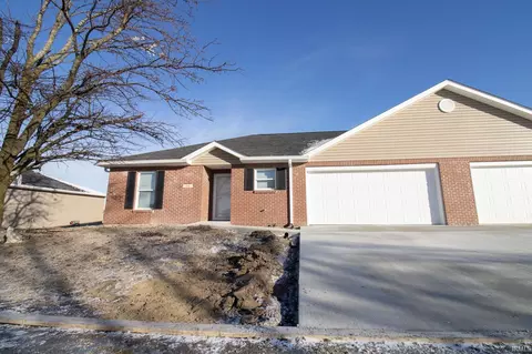 104 Sunset Dr, Winchester, IN 47394