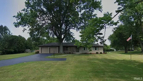 1208 W Overlook Rd, Marion, IN 46952
