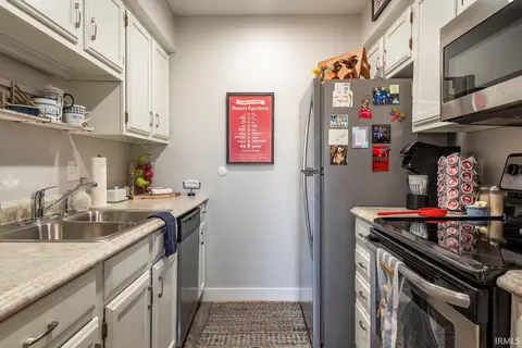 Kitchen - 1835 E Waters Edge Dr, Bloomington, IN 47401 photo 1 of 3