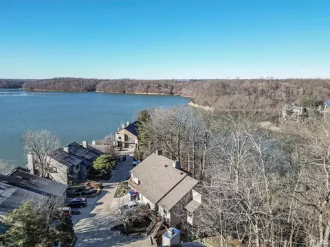 View/Area - 1835 E Waters Edge Dr, Bloomington, IN 47401 photo 2 of 5
