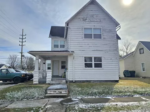 1705 W 9th St, Muncie, IN 47303