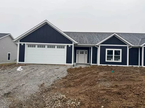 929 Stonehenge Dr, Bedford, IN 47421