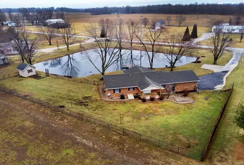265 S 1225 E Rd, Oakland City, IN 47660