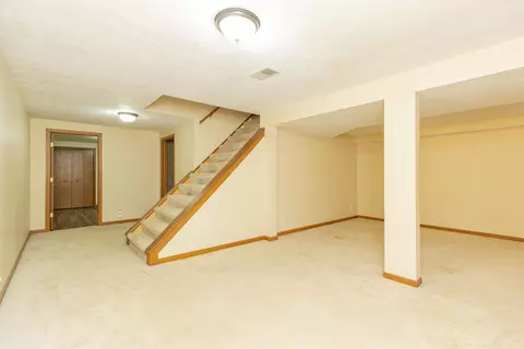 51180 Oak Lined Dr, Granger, IN 46530 photo 29