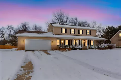 51180 Oak Lined Dr, Granger, IN 46530 photo 1