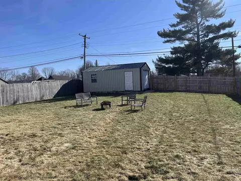 Exterior - 224 W Frank St, Mitchell, IN 47446 photo 3 of 3