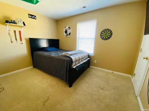 Bedroom - 4630 Bern Strasse, Jasper, IN 47546 photo 3 of 5