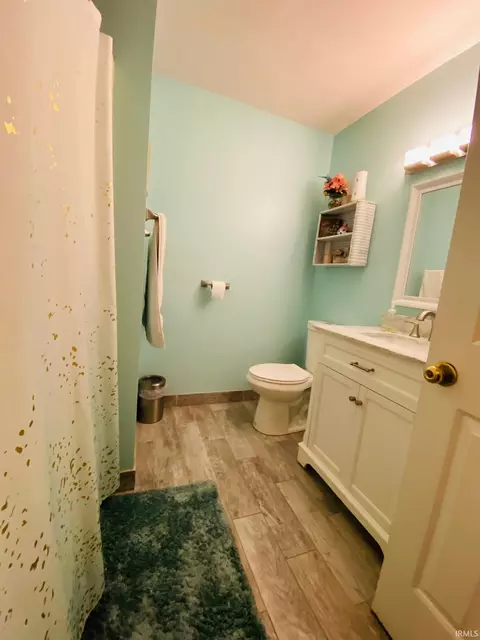 Bath - 4630 Bern Strasse, Jasper, IN 47546 photo 1 of 4