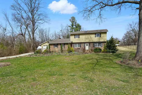 3421 E Homestead Dr, Bloomington, IN 47401 photo 2
