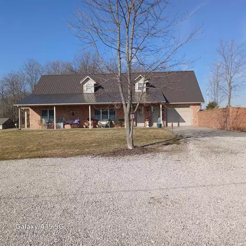 8273 E 100 N Rd, Cannelburg, IN 47519