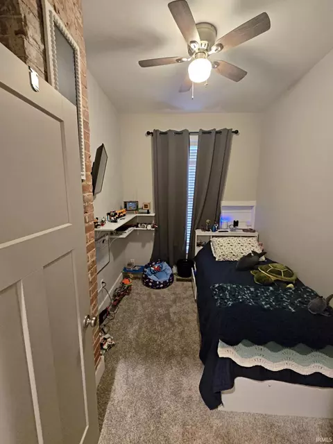 1209 E Walnut St, Washington, IN 47501 photo 13