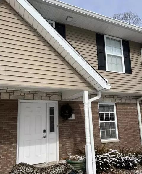 1250 W Adams Hill Cir UNIT 604, Bloomington, IN 47403