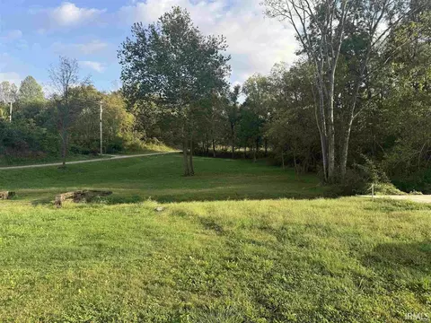 1240 N Carithers Rd, Princeton, IN 47670