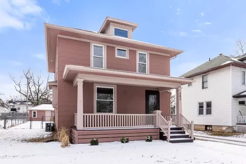 302 Lexington Ct, Fort Wayne, IN 46806