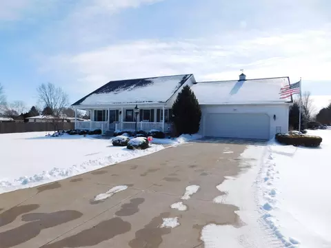 1895 E Timberline Cir N, Warsaw, IN 46582