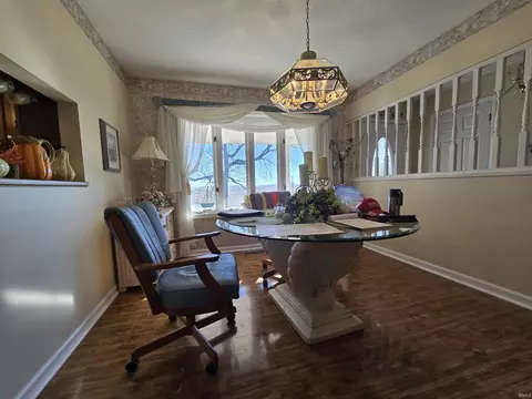 Dining - 2642 N 75 E Rd, Washington, IN 47501 photo 2 of 2