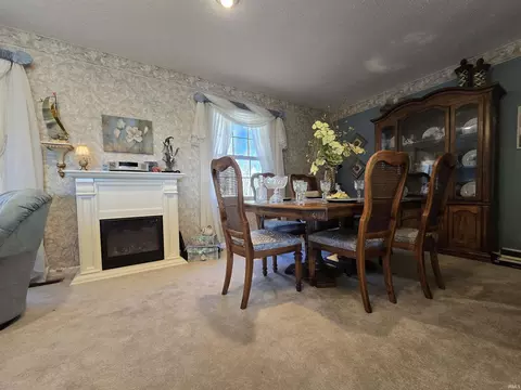 Dining - 2642 N 75 E Rd, Washington, IN 47501 photo 1 of 2