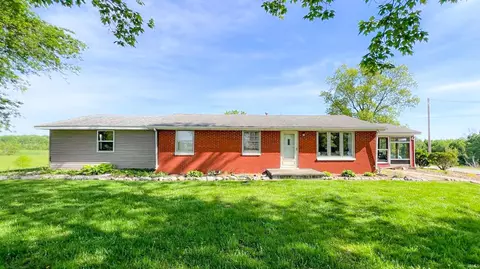 2544 Greenbriar Rd, Boonville, IN 47601