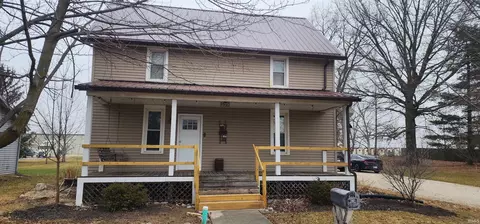 579 E Water St, Berne, IN 46711