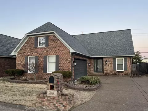 218 Rosemarie Ct, Evansville, IN 47715