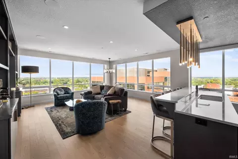 203 E Berry St #1307, Fort Wayne, IN 46802