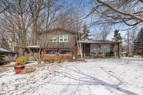1924 Indian Trail Dr, West Lafayette, IN 47906