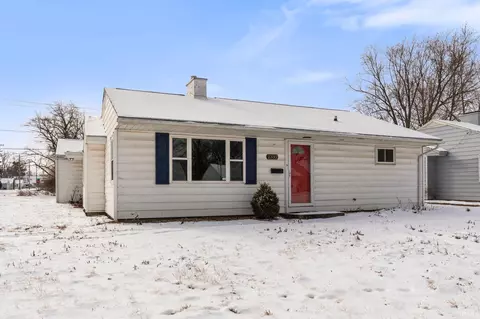 2332 Hazelwood Ave, Fort Wayne, IN 46805