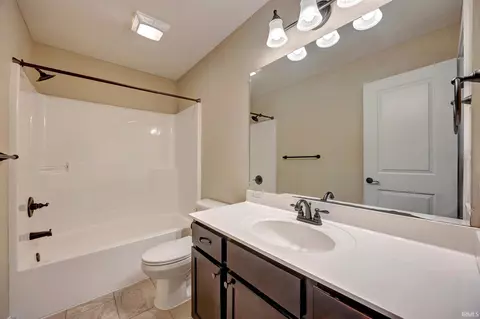 2770 E Creeks Edge Dr, Bloomington, IN 47401 photo 32