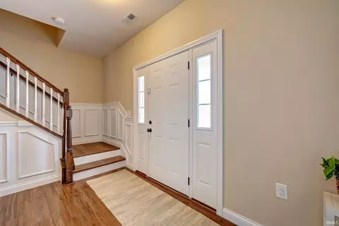 2770 E Creeks Edge Dr, Bloomington, IN 47401 photo 2