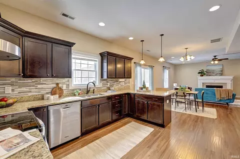 2770 E Creeks Edge Dr, Bloomington, IN 47401 photo 8