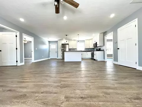 1123 Summit Ln, Bedford, IN 47421 photo 9