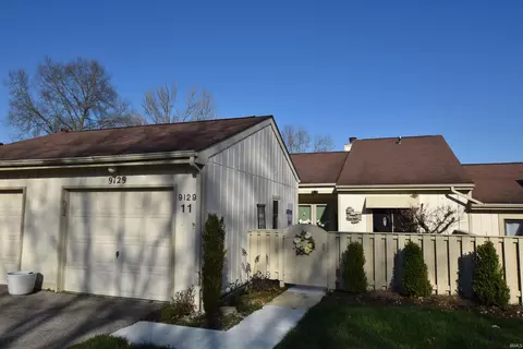 9129 S Greenridge Ln, Bloomington, IN 47401
