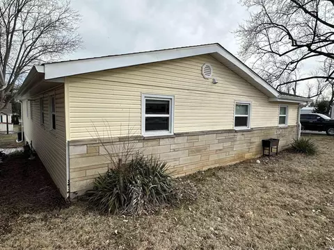 1815 P St, Bedford, IN 47421 photo 6