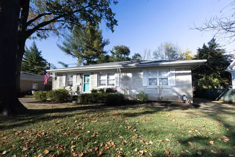 2068 John St, Evansville, IN 47714