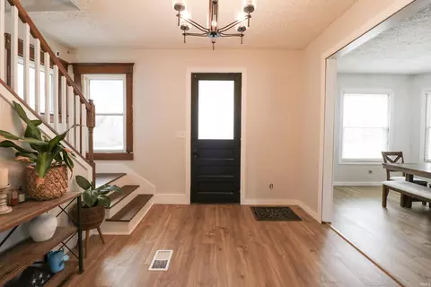 307 E Main St, Delphi, IN 46923 photo 6