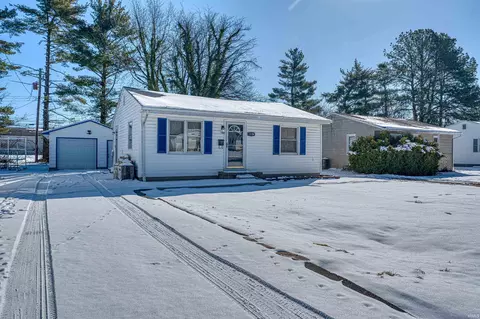 2204 S Lombard Ave, Evansville, IN 47714