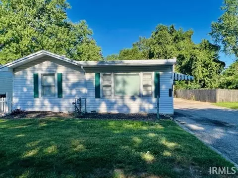 906 Varner Ave, Evansville, IN 47720