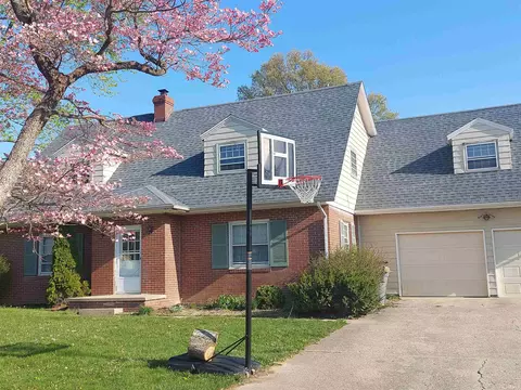 102 E Pine Ave, West Lafayette, IN 47906