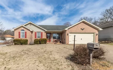 4709 Meadow Crest Ct, Evansville, IN 47712